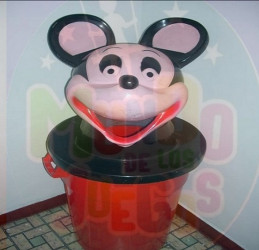 Modelo Mickey Mouse